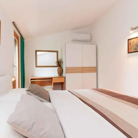 Holiday home In Jasenice 40479 Jasenice (Zadar)
