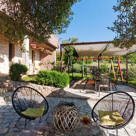 Holiday home In Jasenice 40479